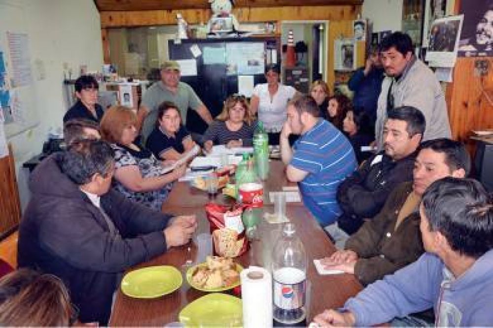 ATE enumer� los reclamos que presentar� ante el Congreso Provincial