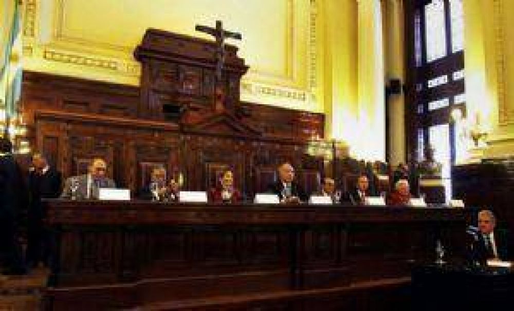 La Corte inst� al Gobierno a pagar las sentencias a jubilados