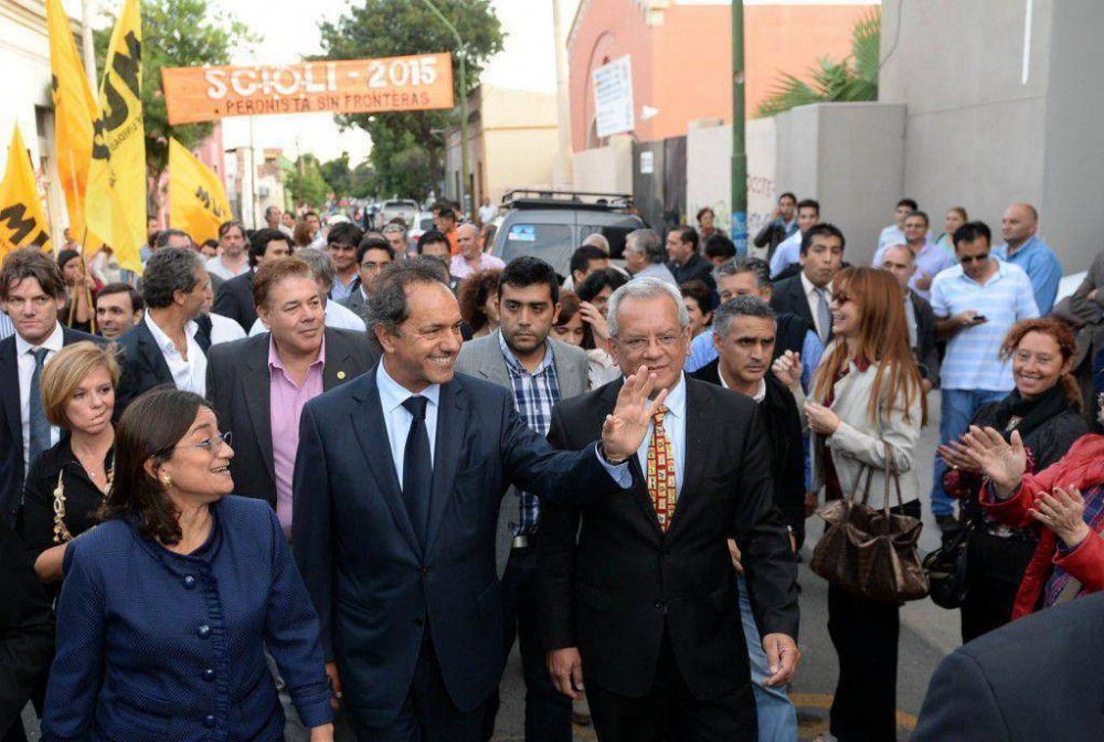 Scioli da un paso firme para meterse en el bolsillo el apoyo del sector minero