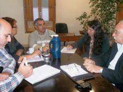 Viedma: funcionarios provinciales y municipales coordinan acciones ante delitos