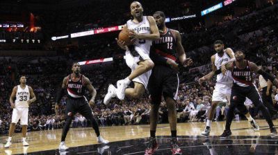 Los Spurs y los Heat arrollaron en las semifinales de los playoffs