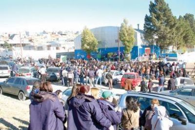 El SOEM resolvi� paro por tiempo indeterminado