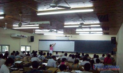 La deserci�n de ingresantes en la Unne llega hasta un 50% en los primeros a�os