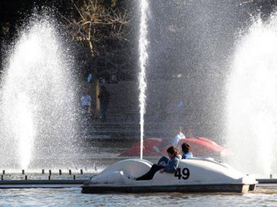 Robaron el sistema de audio de las aguas danzantes del Laguito