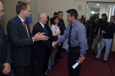Entregaron los certificados a los 13 delegados elegidos para integrar la Comisi�n de Salud y Seguridad en el trabajo