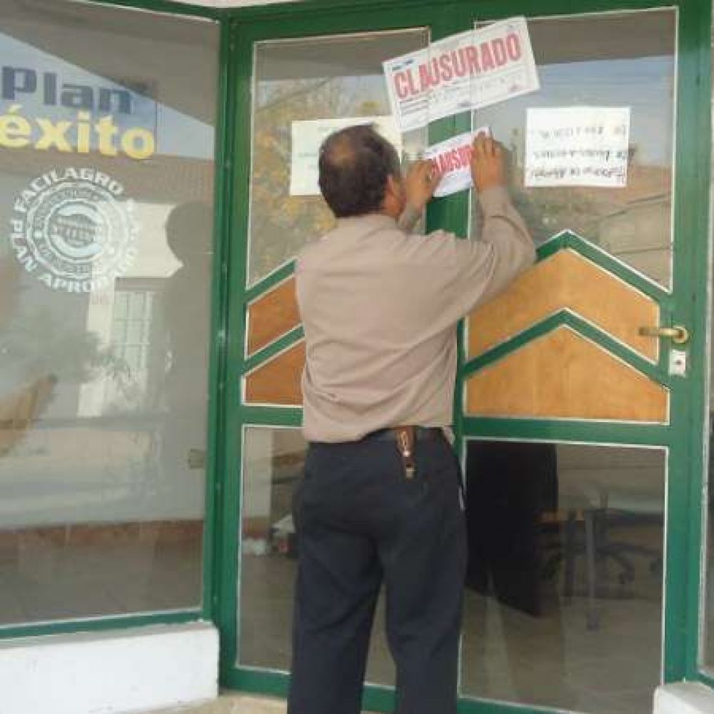 Multa y clausura a comercio de venta de planes de capitalizaci�n y ahorro