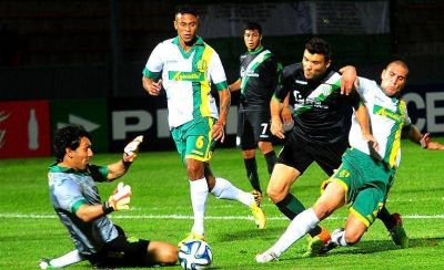 Banfield lo atiende de a tres