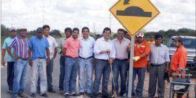 Las Lomitas: Ejecutan trabajos sobre ruta provincial 28