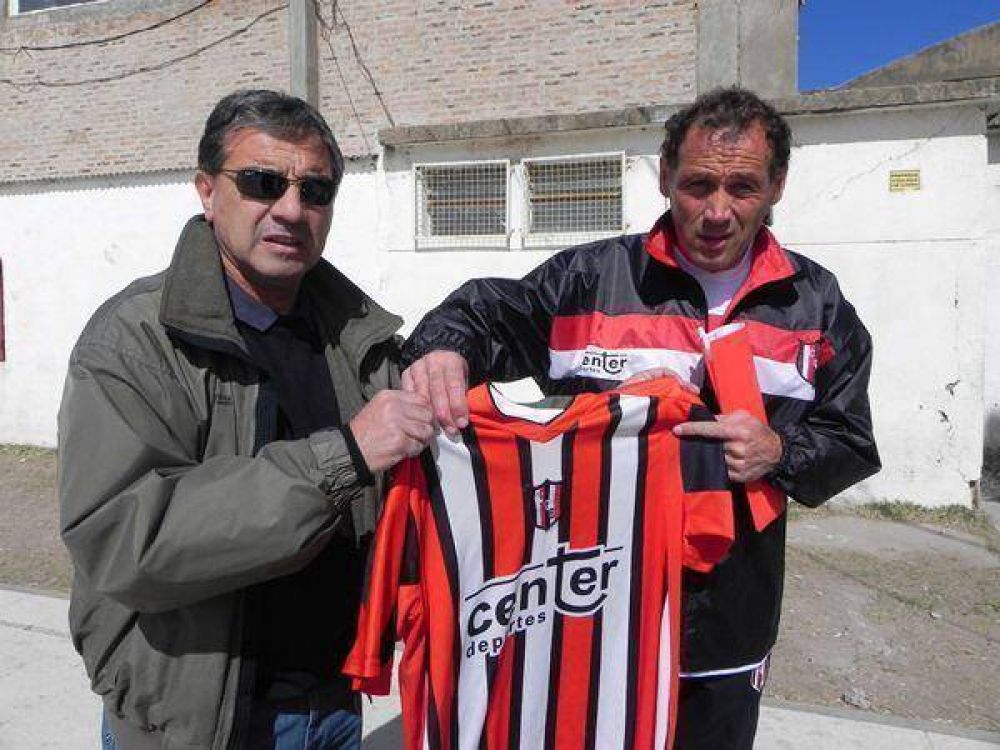 Almada continuar� dirigiendo a Belgrano