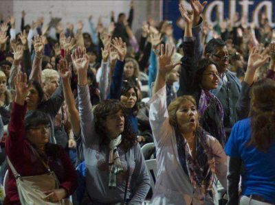 Tras 37 d�as, los chicos vuelven a tener clases