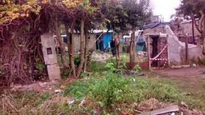 Tr�gico incendio en Merlo: ocho muertos