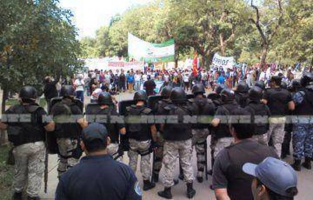 Los manifestantes protestaron contra la violencia sin nuevos incidentes