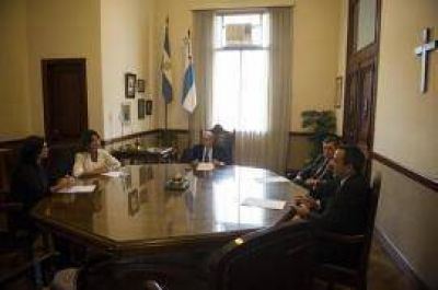 Pese a las amenazas, fiscales citan a 23 polic�as imputados por sedici�n