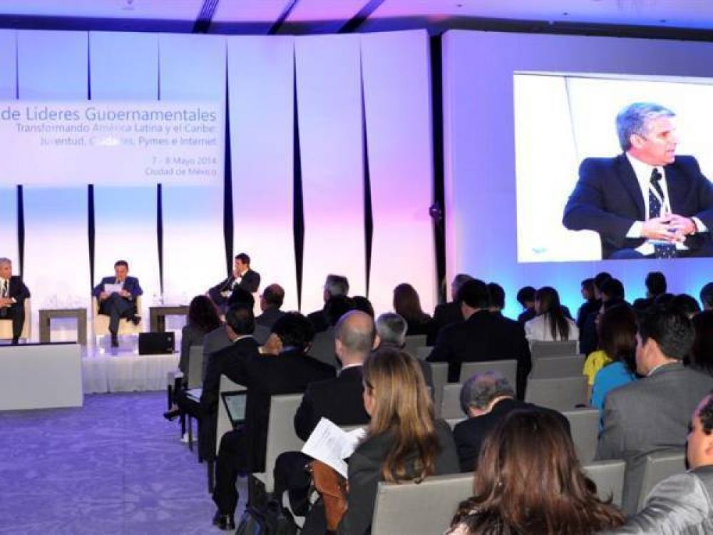 Claudio Poggi expuso la Agenda Digital puntana en M�xico