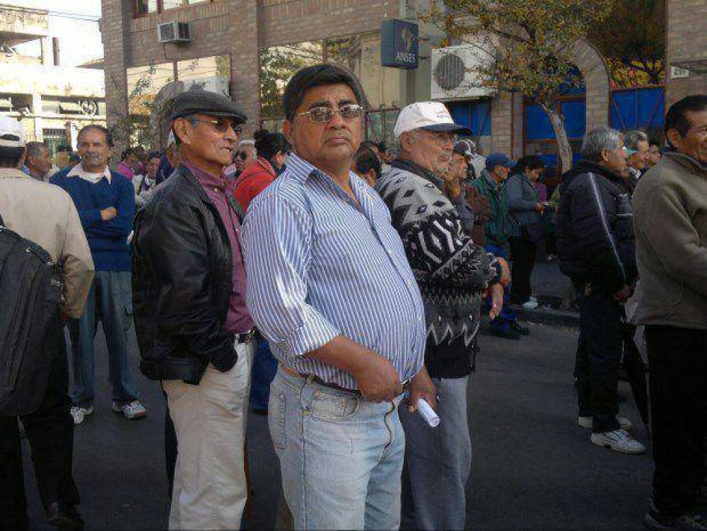 Jubilados pidieron ayuda extraordinaria
