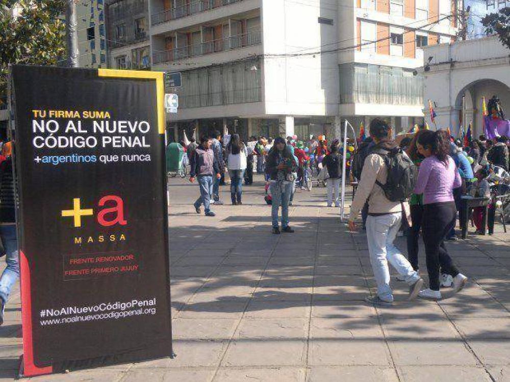 Juntaron firmas en contra del nuevo C�digo Penal