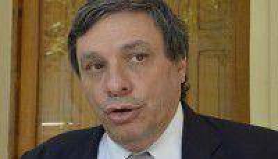 Asume Tecchi como rector de la Unju