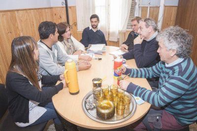 Funcionarios provinciales del �rea de Discapacidad visitaron Azul y se reunieron con Olga Pomphile