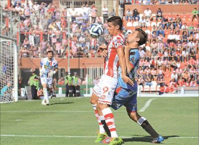 Uni�n cambia medio equipo