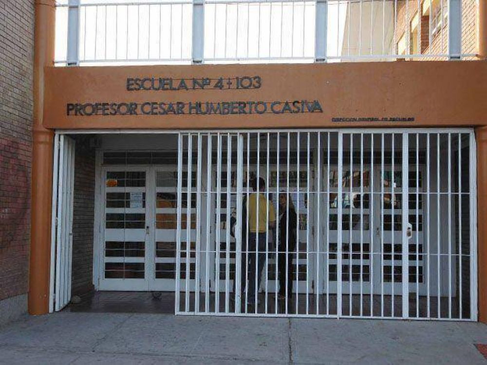 Tensi�n y esc�ndalo en un colegio de Las Heras: una madre atac� a una preceptora tras una reprimenda