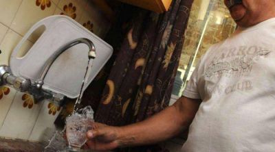 Agua: desde la reestatizaci�n, la tarifa aument� un 139%