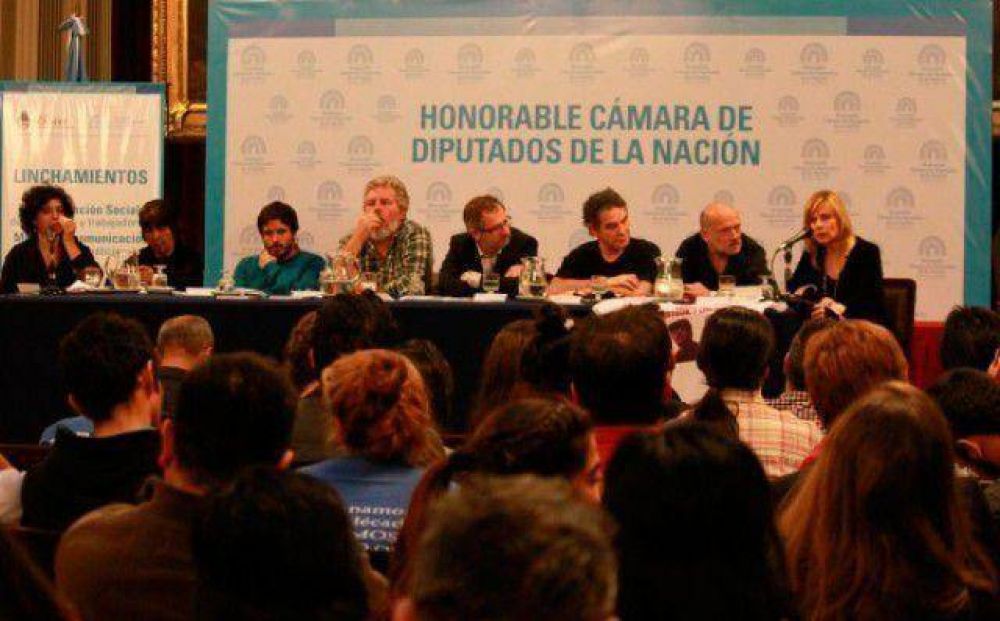 Saintout: �Los medios como grandes maquinarias de producci�n y gesti�n del terror apuntaron a la destrucci�n de lo p�blico�
