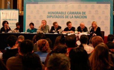 Saintout: �Los medios como grandes maquinarias de producci�n y gesti�n del terror apuntaron a la destrucci�n de lo p�blico�