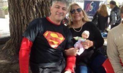  Carri� volvi� del conurbano y le agradeci� a Superman