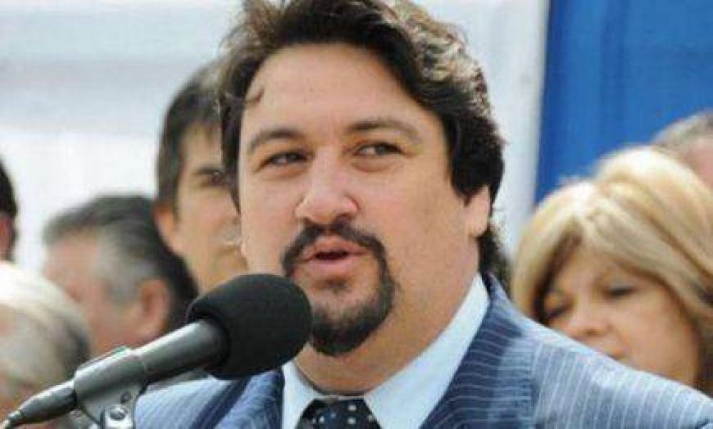 �El polic�a es un claro servidor p�blico, est� al servicio de la comunidad�