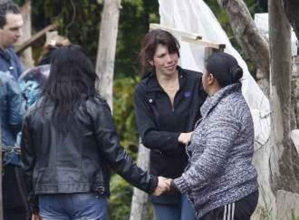 Tragedia en Merlo: ocho muertos en un incendio