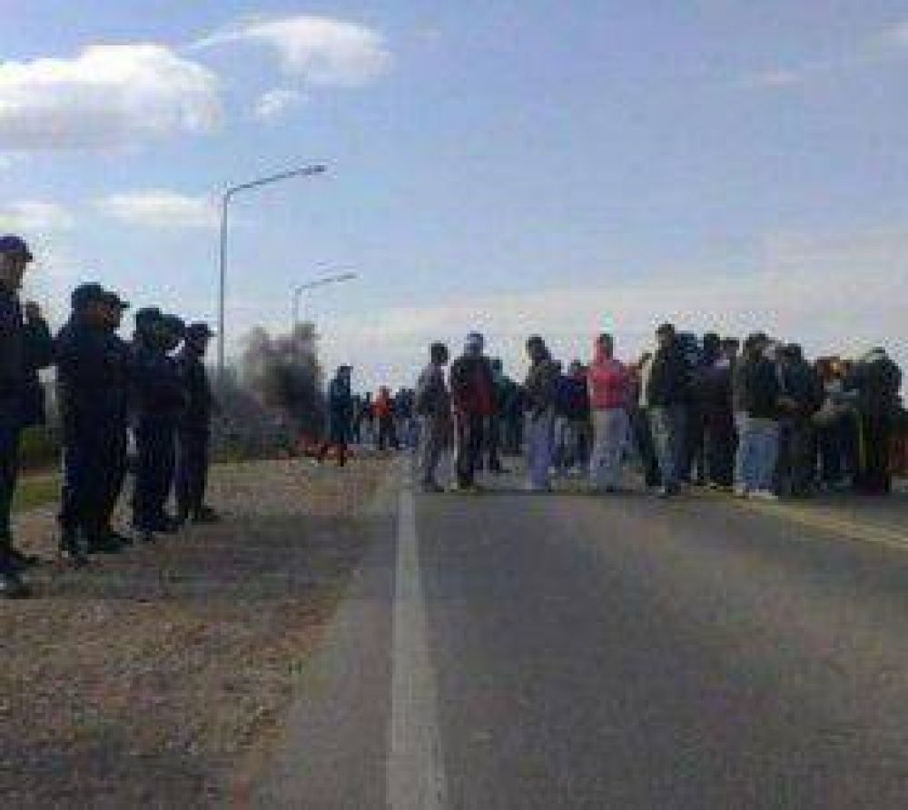 Corte de ruta y asamblea
