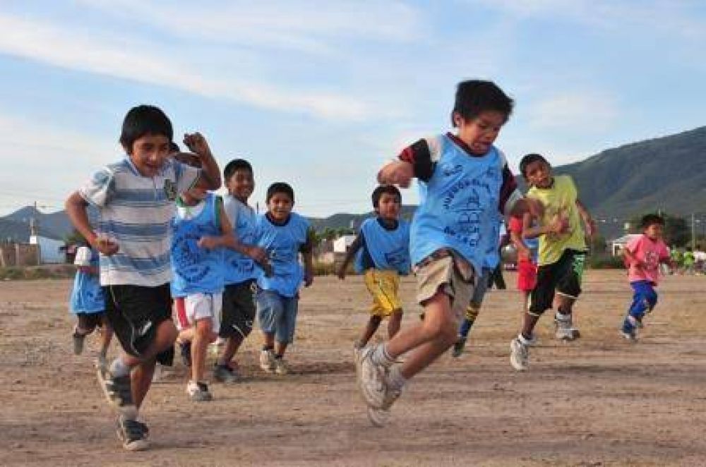 Escuela Deportiva de Solidaridad, una alternativa para m�s de 300 chicos