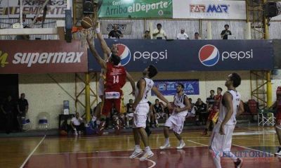 San Mart�n abre la serie semifinal del Repechaje frente a Alvear de Villa Angela
