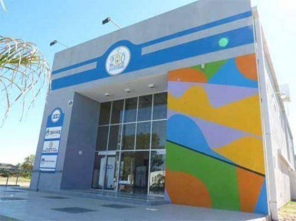 Inauguran el 2� Sal�n de Artes Visuales en Curuz�