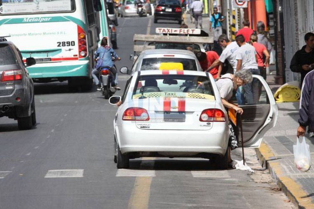 Aumenta la tarifa de taxis en Paran�