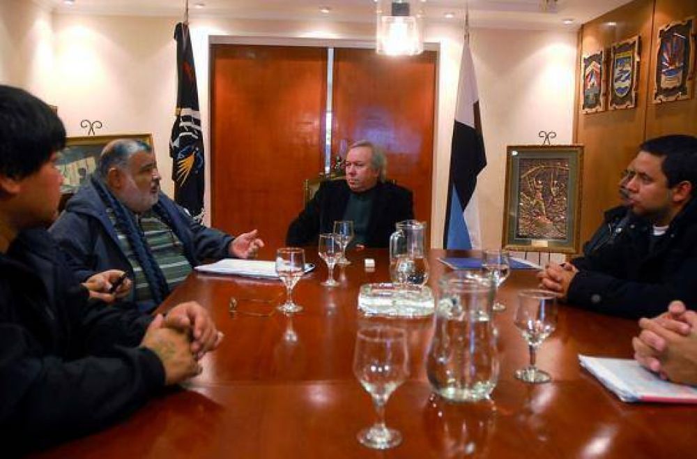 Peralta recibi� a el gremio APAP