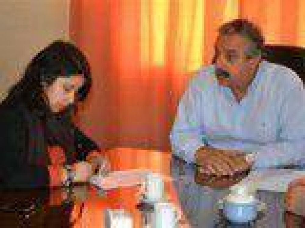 Maz� acord� boleto estudiantil universitario