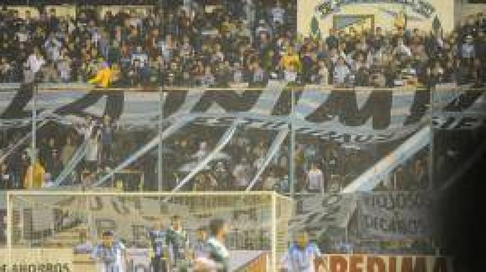 Un hincha decano sufri� un infarto en la tribuna de Atl�tico y muri�