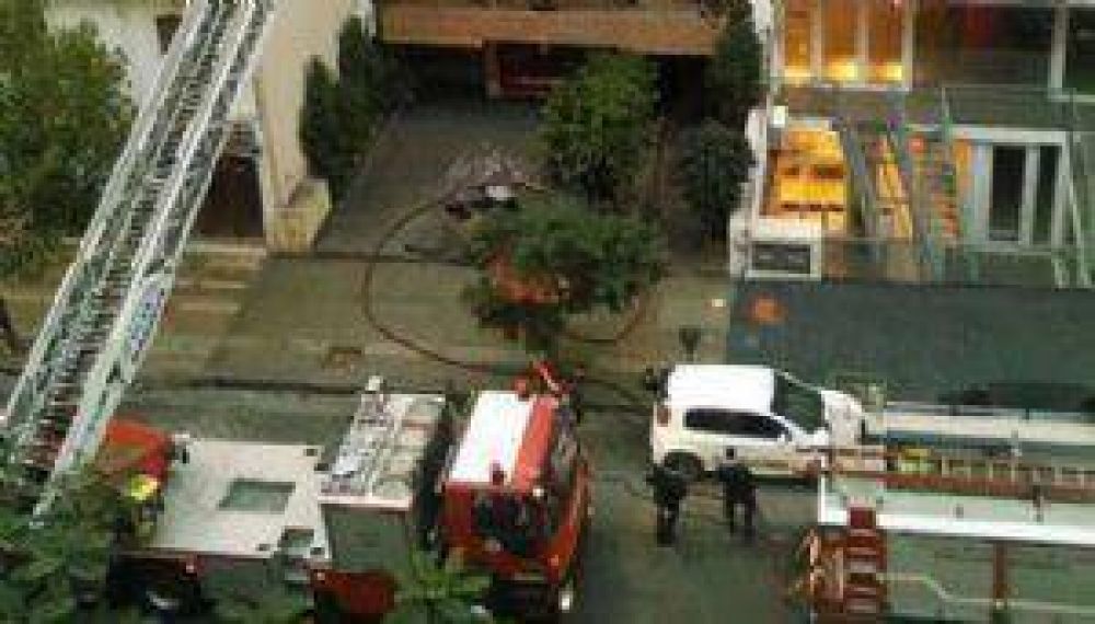 Se prendi� fuego un edificio en Nueva C�rdoba