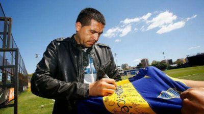 �Riquelme empieza a despedirse de Boca a trav�s de su hermano?