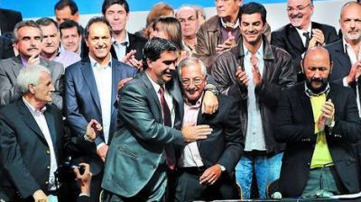La C�mpora gan� poder y se mostr� abierta con la prensa