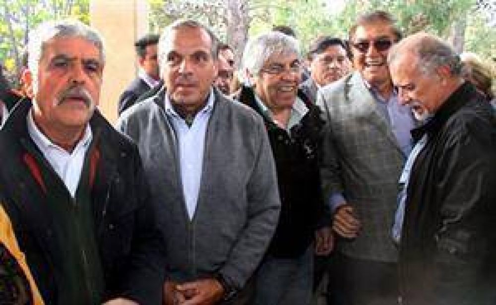 Moyano estuvo en un acto con De Vido