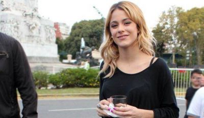 Martina Stoessel denunci� que la amenazaron de muerte