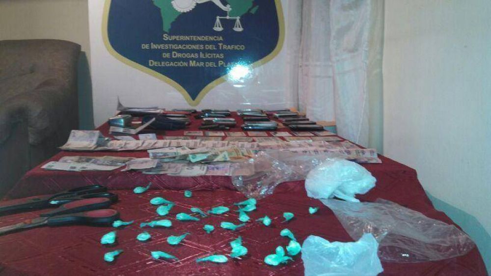Detuvieron a travesti que abastec�a de coca�na a la �zona roja�