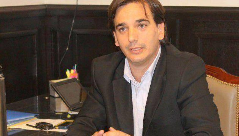 El massimo le pidi� al Pro que no se �cuelgue� de su proyecto