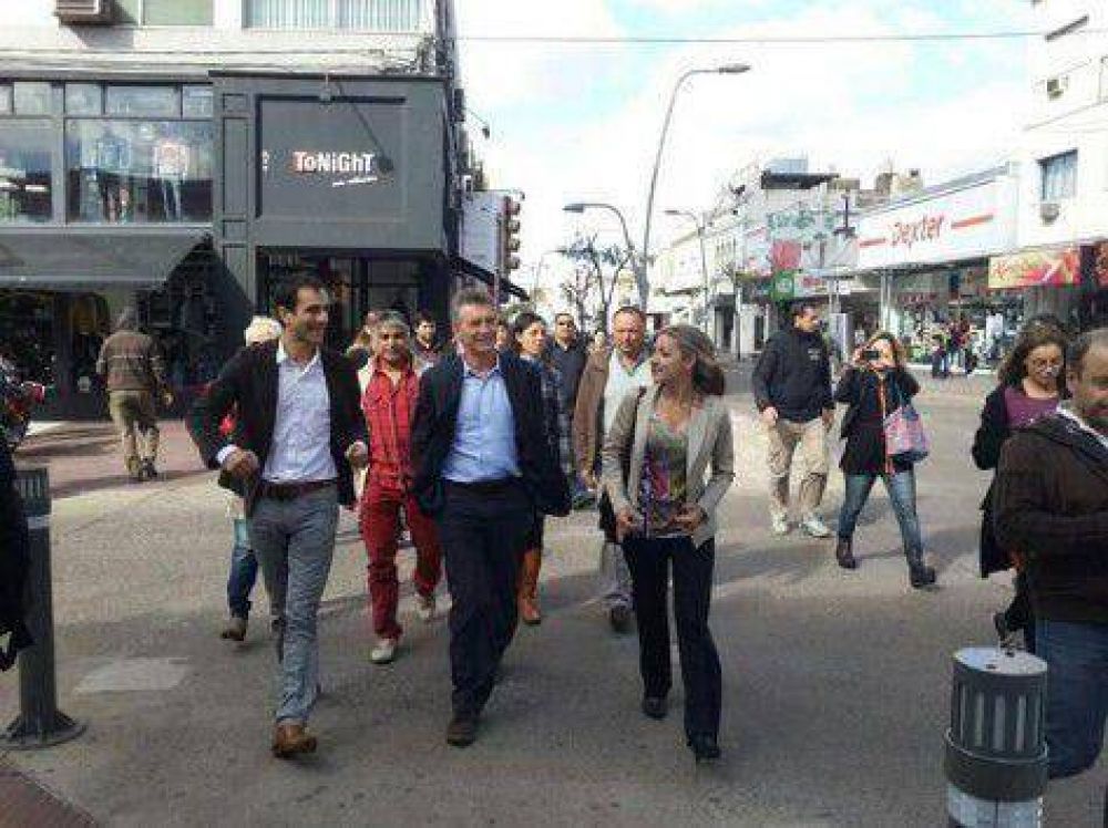 Macri camin� las calles del centro juninense
