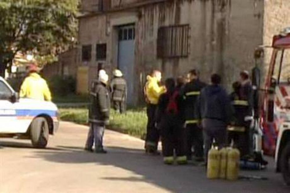 Se derramaron 200 litros de �cido fosf�rico