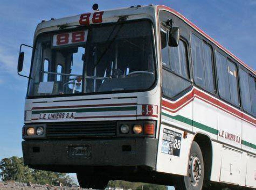16 heridos por el choque de un colectivo