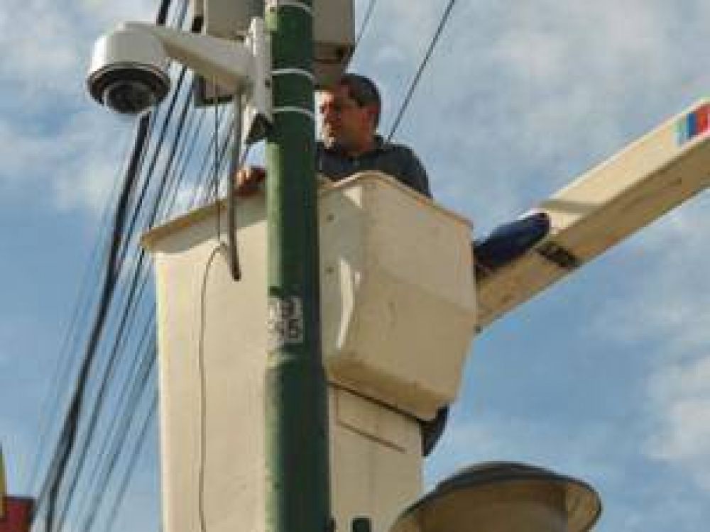 Suman nuevas c�maras de seguridad al centro de Hurlingham