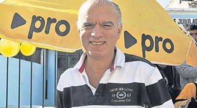 GRINDETTI EN LA CRESTA DE LA OLA� AMARILLA